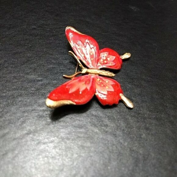 *Sale* Trifari gold tone red and pink butterfly pin - Picture 5 of 8